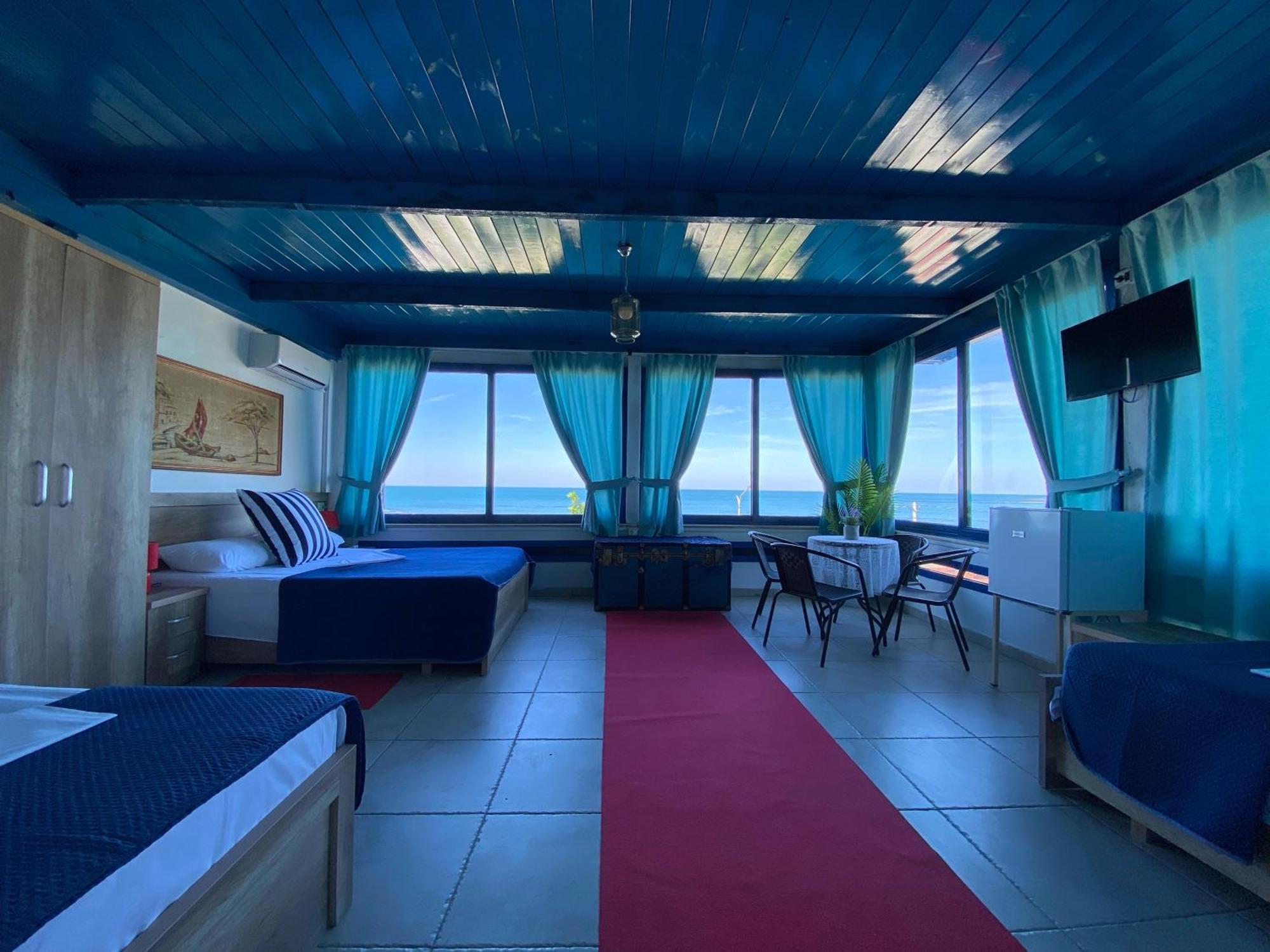 Tramonto Durrës